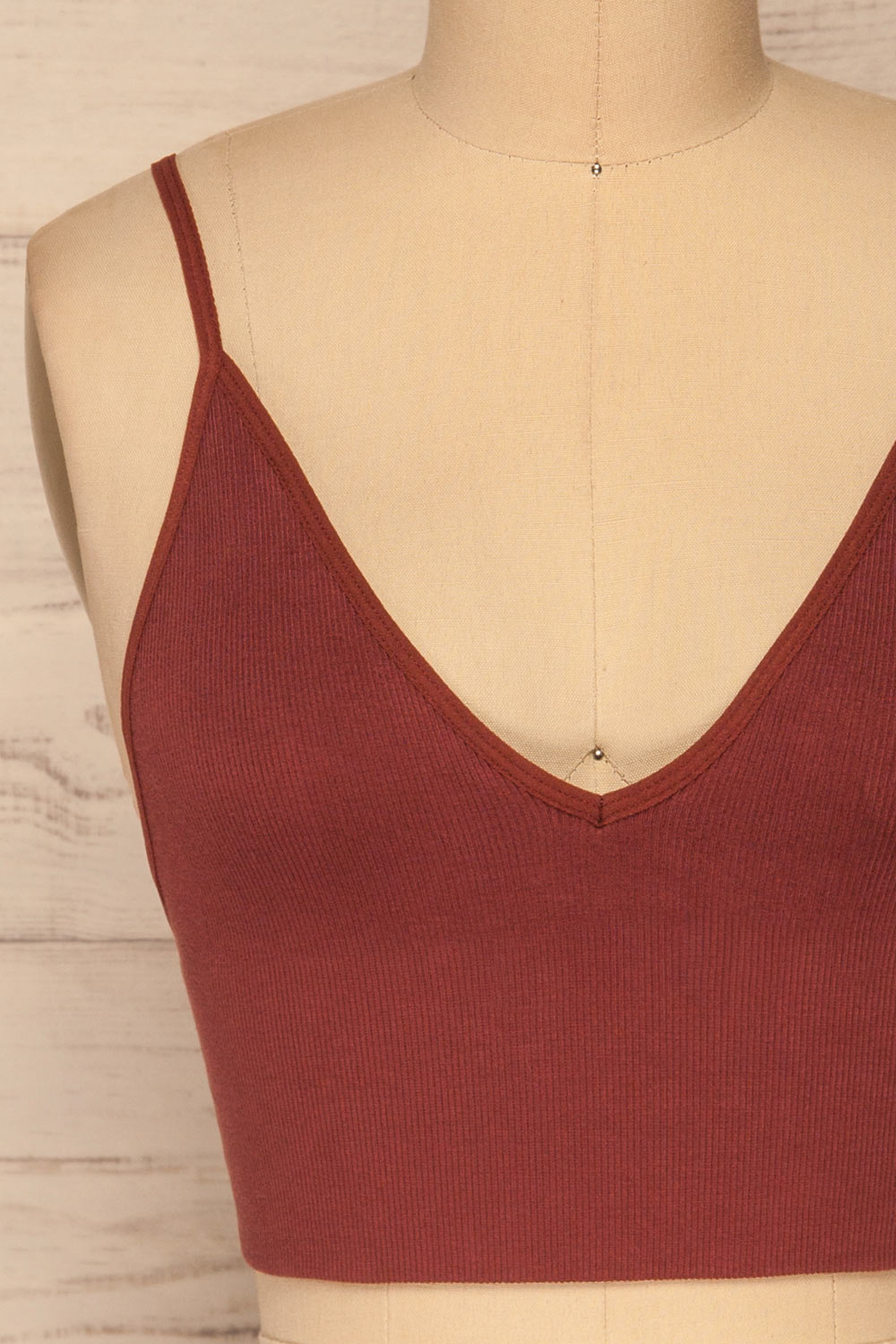 Carpi Burgundy Stretchable Bralette Crop Top | La petite garçonne front close-up