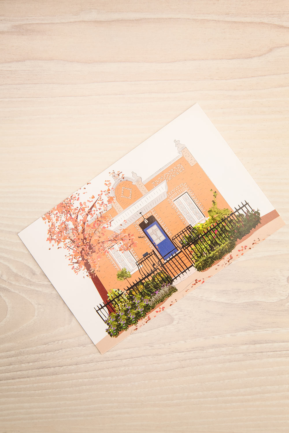 Shoebox House Postcard | Maison garçonne