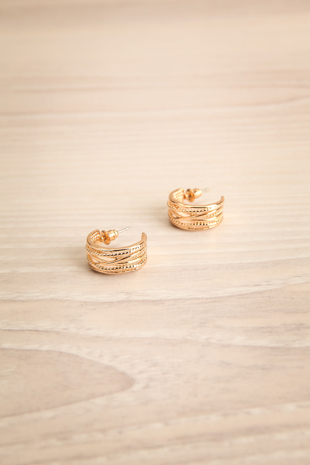 Cashuin Golden Hoop Pendants Earrings | La Petite Garçonne