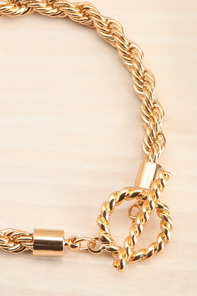 Cassiopeia Gold Twisted Chain Bracelet | La petite garçonne close-up