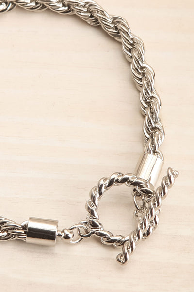 Cassiopeia Silver Twisted Chain Bracelet | La petite garçonne close-up