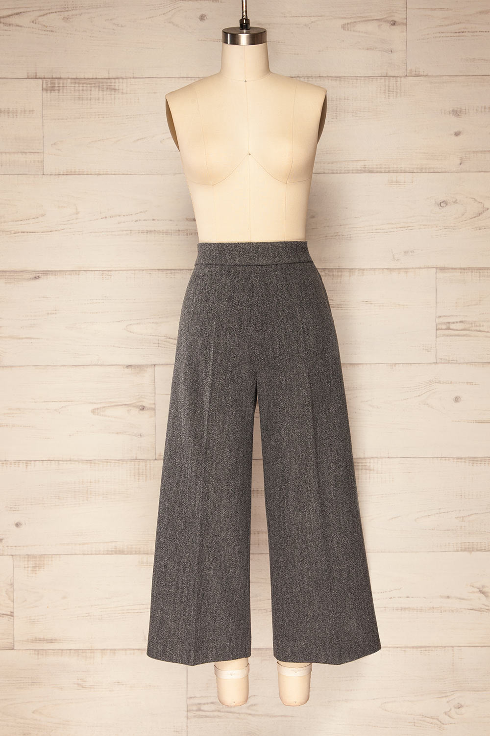 Castelluzzo Grey Wide Straight Leg Pants | La petite garçonne front view