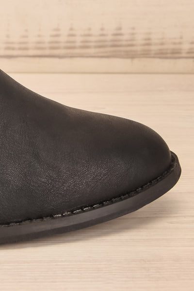 Castelnau Black Matt & Nat Block Heel Shoes side front close-up | La Petite Garçonne