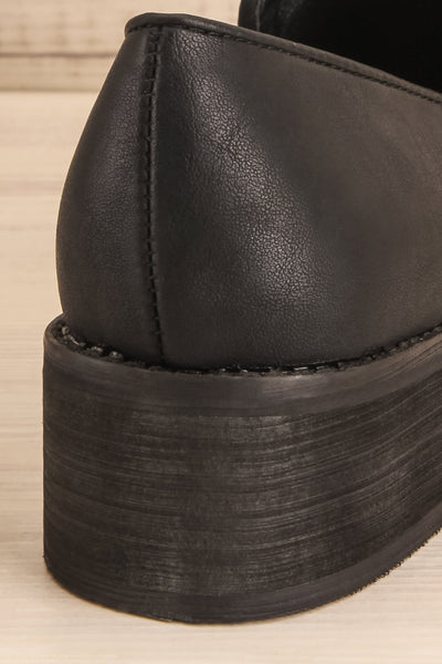 Castelnau Black Matt & Nat Block Heel Shoes back close-up | La Petite Garçonne