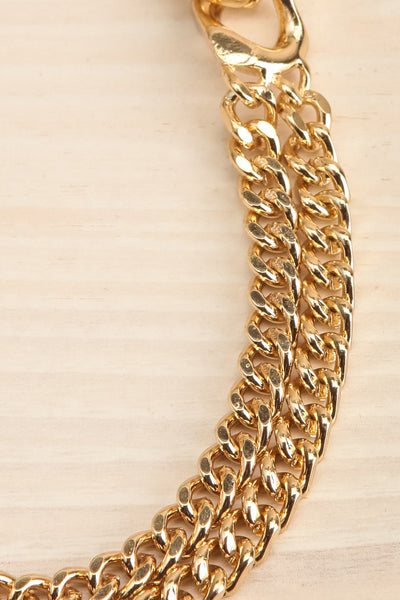 Cendres Gold Chunky Curb Chain Necklace | La petite garçonne flat close-up
