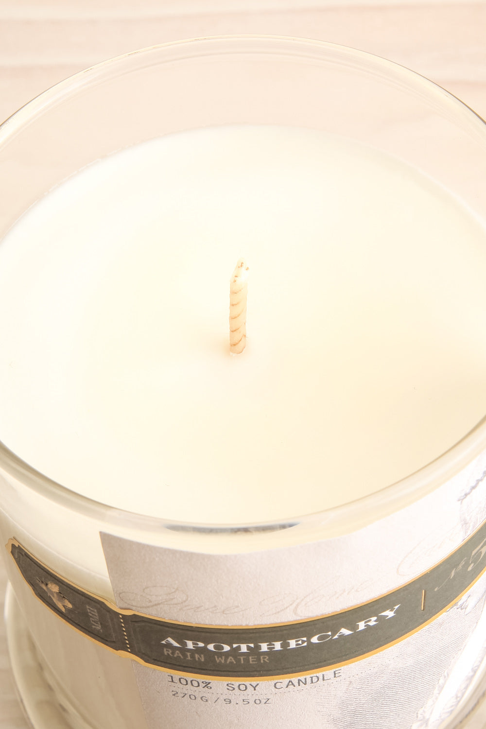 Chandelle Rain Water Perfumed Candle | La Petite Garçonne Chpt. 2 4