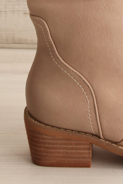 Charlee Western Style Pointed Toe Leather Boot | La petite garçonne back side close-up