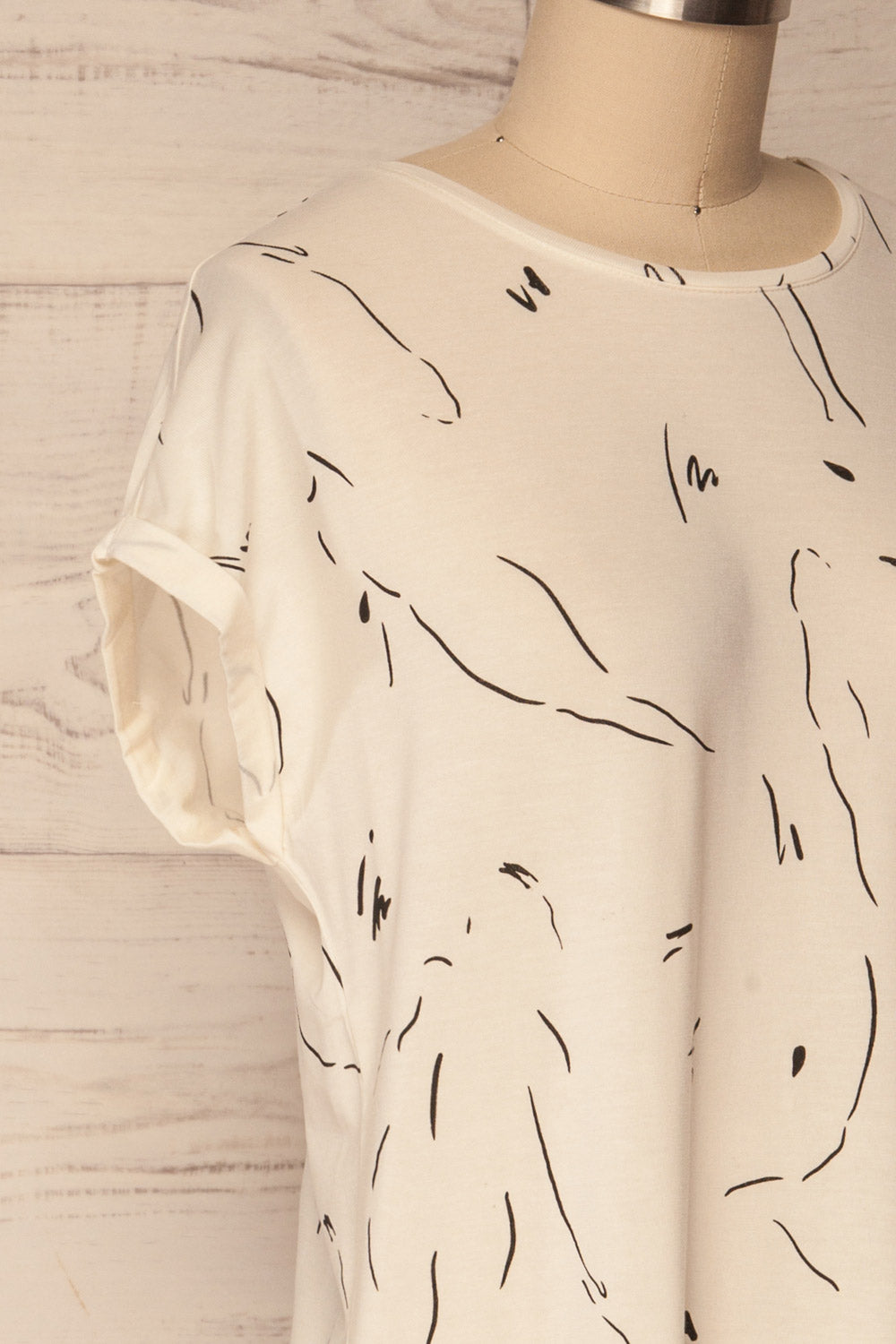 Chios Ivory & Black Patterned T-Shirt | La Petite Garçonne 4