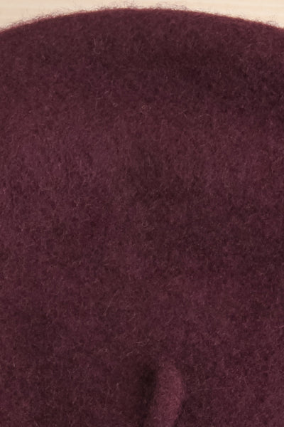 Ciel D'Hiver Purple Wool Beret | La petite garçonne flat close-up