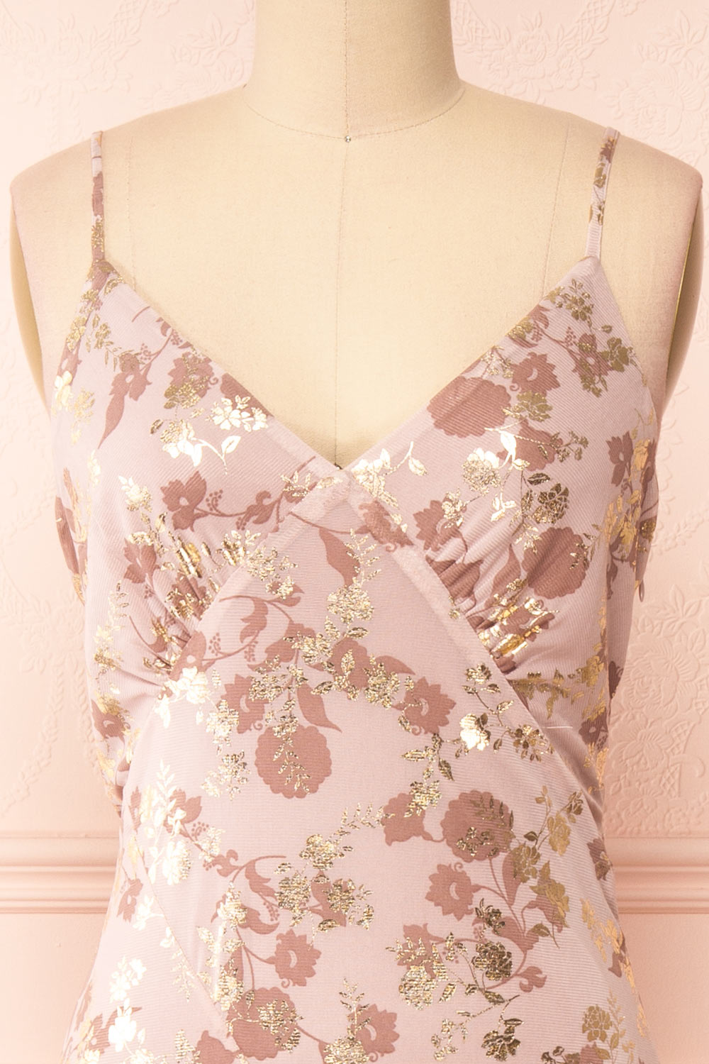 Clary Mauve Floral Midi Dress w/ Fabric Belt | Boutique 1861  front close-up 