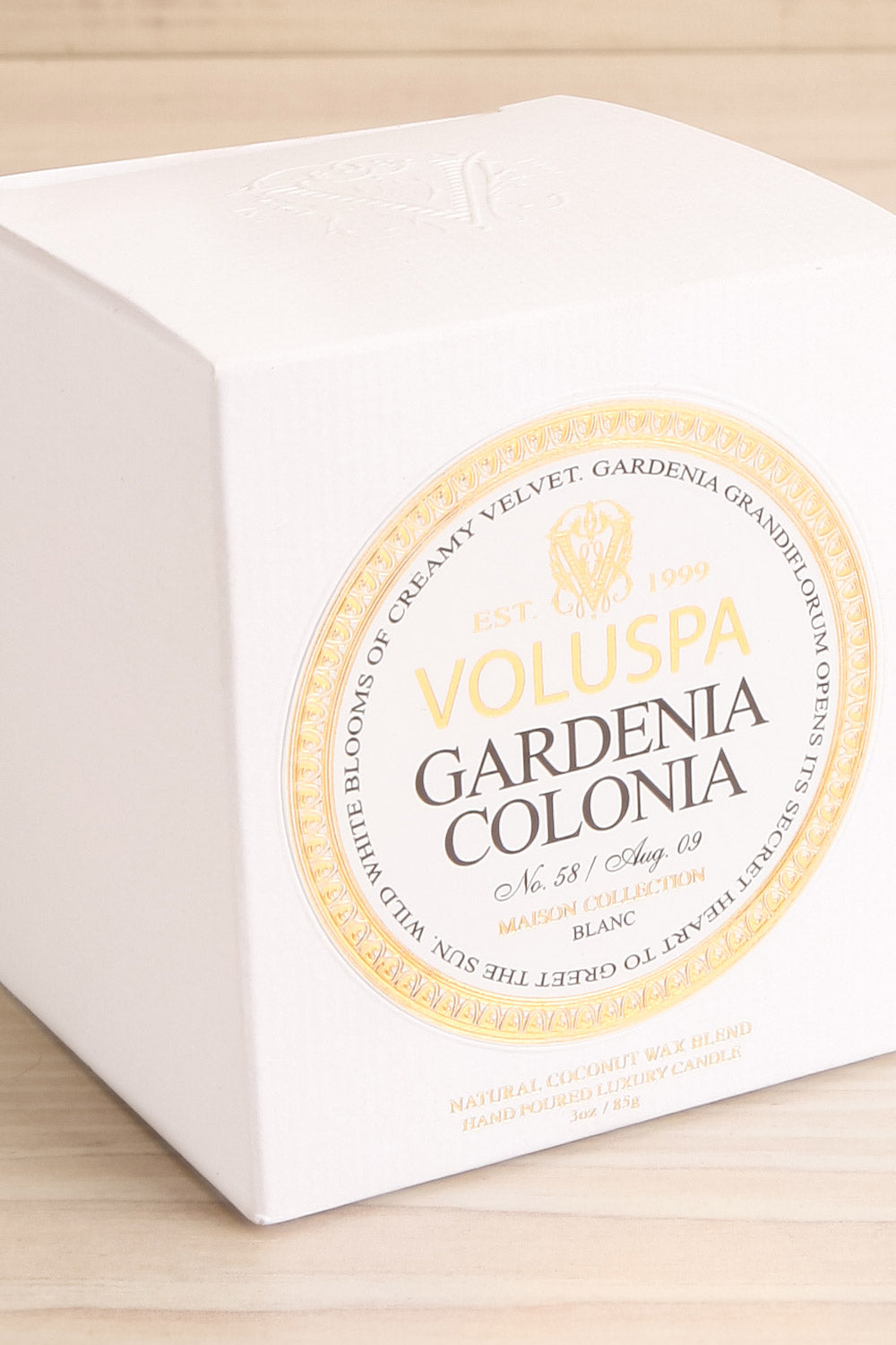 Classic Candle Gardenia Colonia | La Petite Garçonne 3.5 oz box close-up
