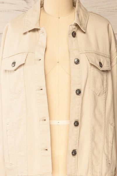 Cleveland Beige Oversized Denim Jacket | La petite garçonne open close-up