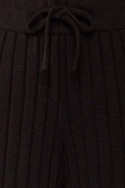 Cloppenburg Black Ribbed Knit Straight Leg Pants | La petite garçonne fabric