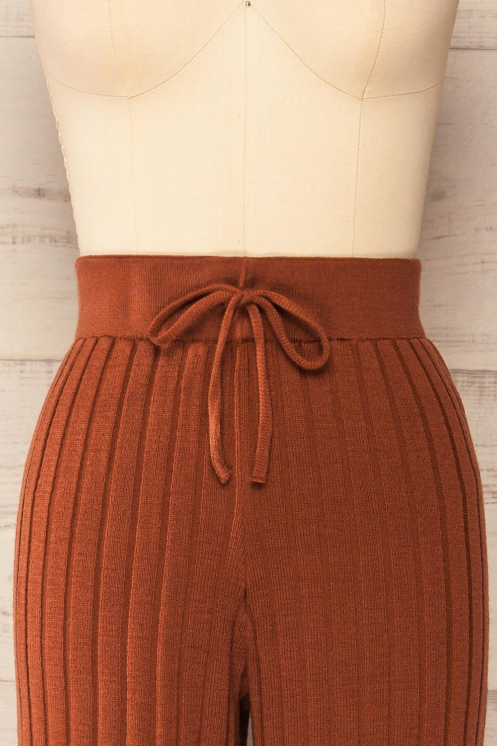 Cloppenburg Rust Ribbed Knit Straight Leg Pants | La petite garçonne front close-up