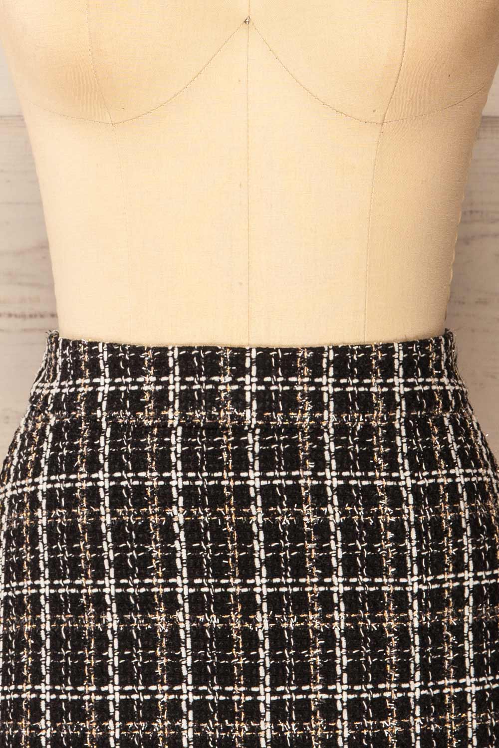 Coahoma Plaid Mini-Skirt | La petite garçonne  front close-up