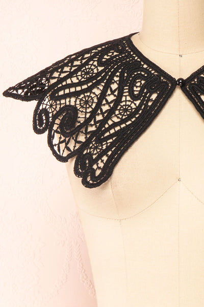 Colne Black Detachable Openwork Lace Collar | Boutique 1861 front close-up