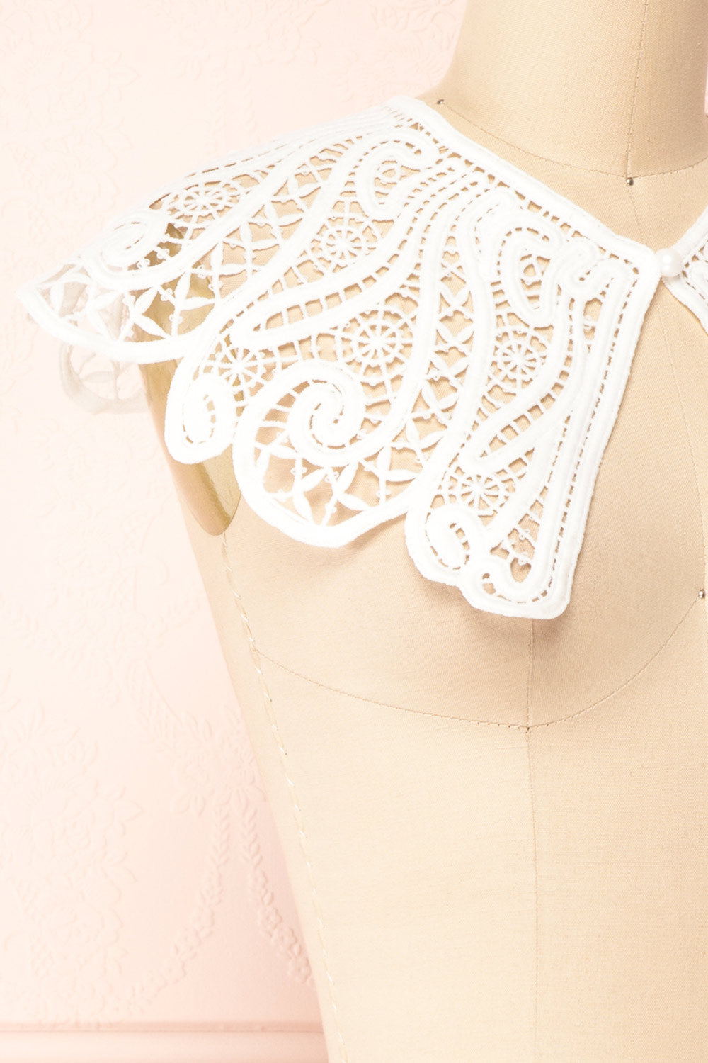 Colne White Detachable Openwork Lace Collar | Boutique 1861 side close-up