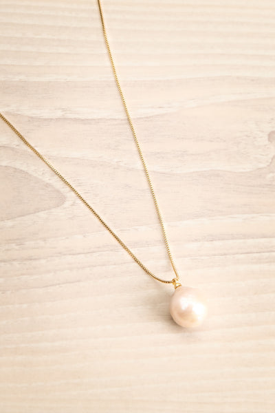 Conciliatus Gold & Pearl Pendant Necklace | La Petite Garçonne 4