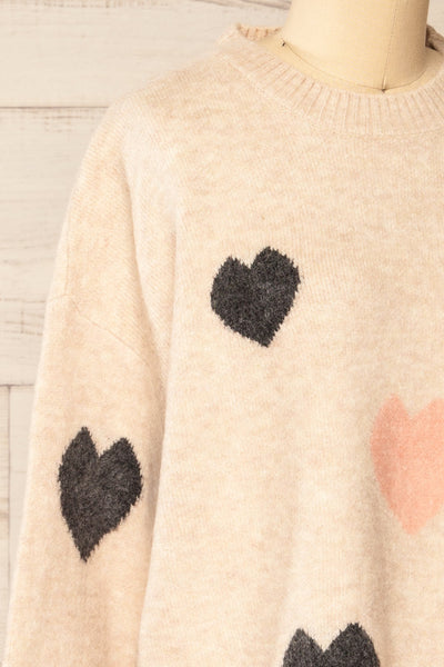 Coracao Oversized Heart Patterned Knit Sweater | La petite garçonne side close-up