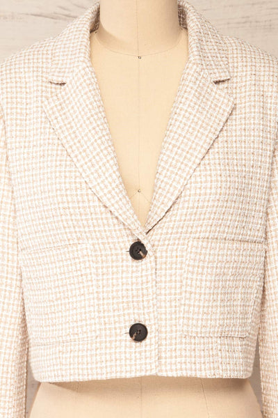 Cornino Cropped Tweed Blazer | La petite garçonne front close-up