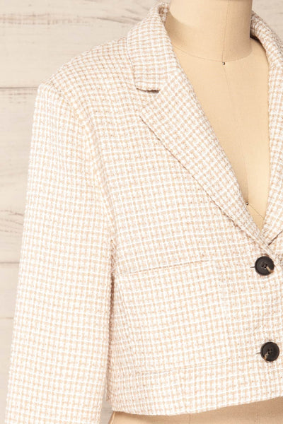 Cornino Cropped Tweed Blazer | La petite garçonne side close-up