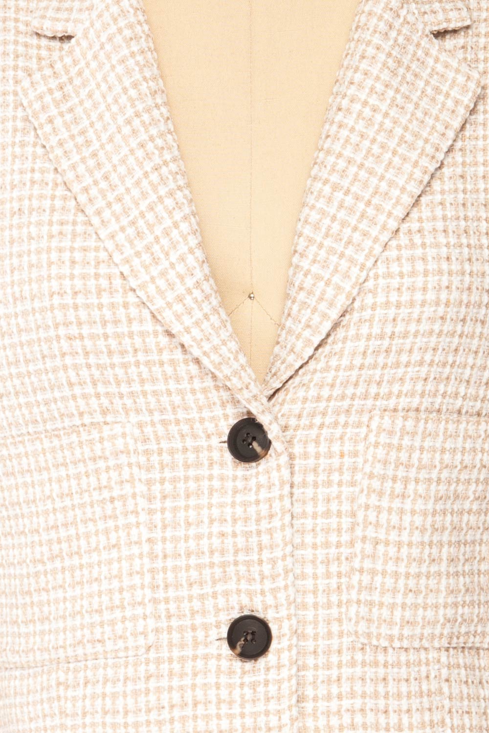 Cornino Cropped Tweed Blazer | La petite garçonne fabric