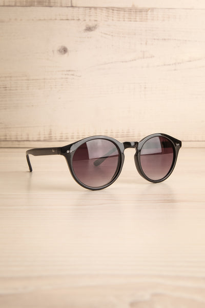 Crewe Glossy Black Wayfarer Sunglasses | La Petite Garçonne 6
