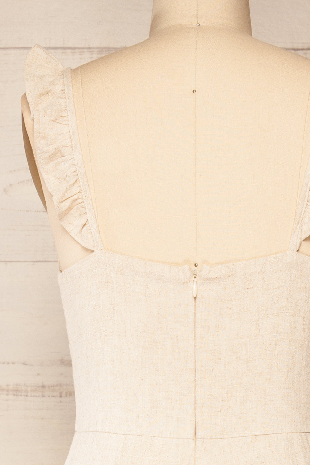 Crocevie Beige Jumpsuit with V-Neckline | La petite garçonne back close-up