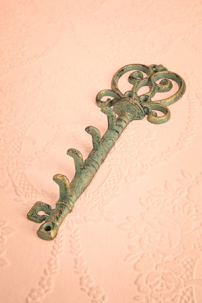 Crochet Sillon Vert - Green cast iron-look key-shaped hook 4