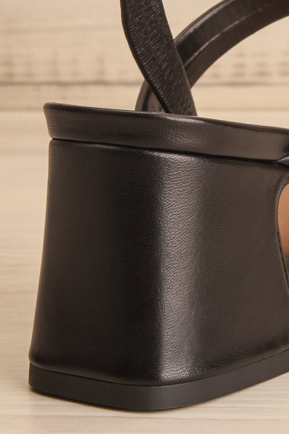 Cubisme Strappy Block Heel leather Sandals | La petite garçonne back close-up