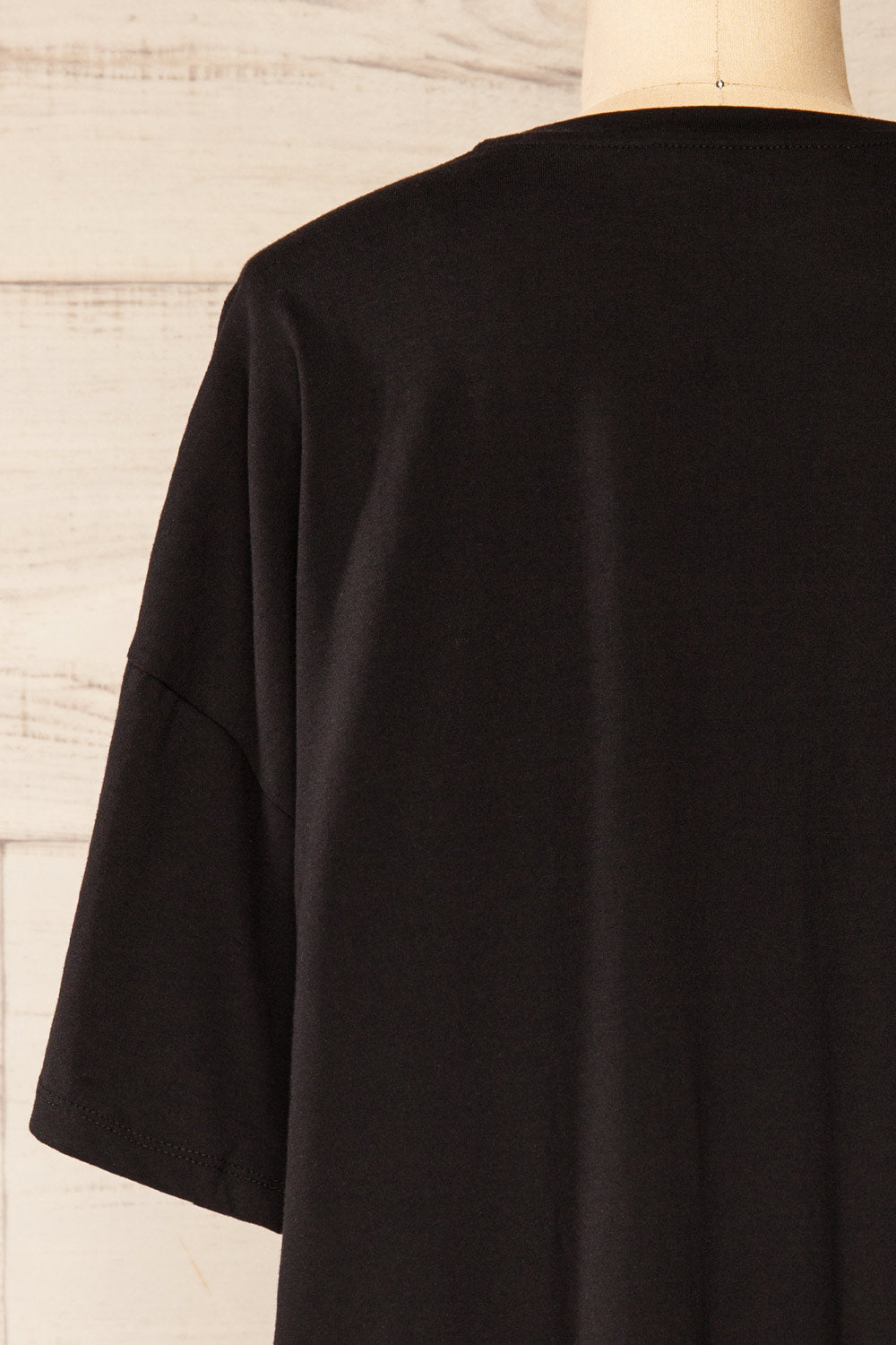 Cyli Black Crew Neck Oversized T-Shirt | La petite garçonne back close-up