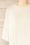 Cyli Grey Crew Neck Oversized T-Shirt | La petite garçonne front close-up