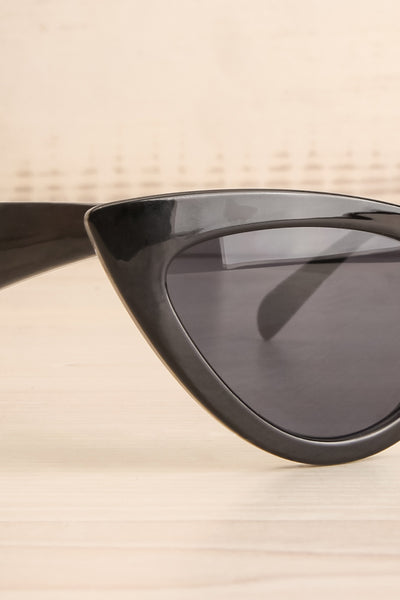 Czempin Black Cat-Eye Sunglasses | La Petite Garçonne 3
