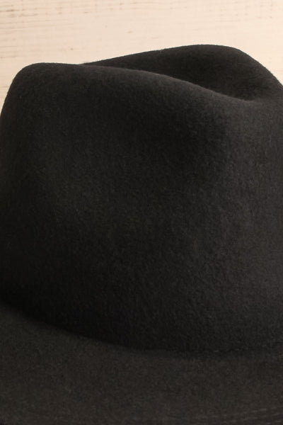 Darda Black Wool Felt Fedora Hat close-up | La Petite Garçonne