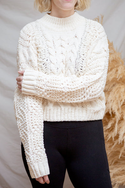 Debar Camel Cropped Knit Sweater | La petite garçonne model