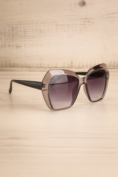 Deknepoll Grey Oversized Sunglasses side view | La Petite Garçonne