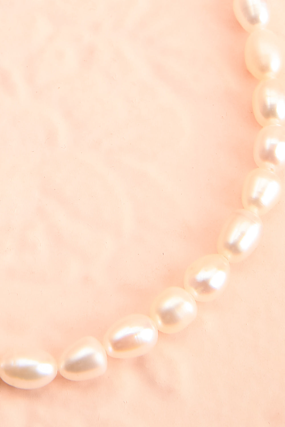 Delicatus White Pearl Necklace | Boutique 1861 flat close-up