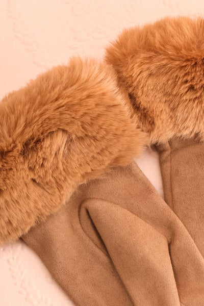 Derra Taupe Gloves with Faux-Fur Lining & Cuff close-up | Boutique 1861