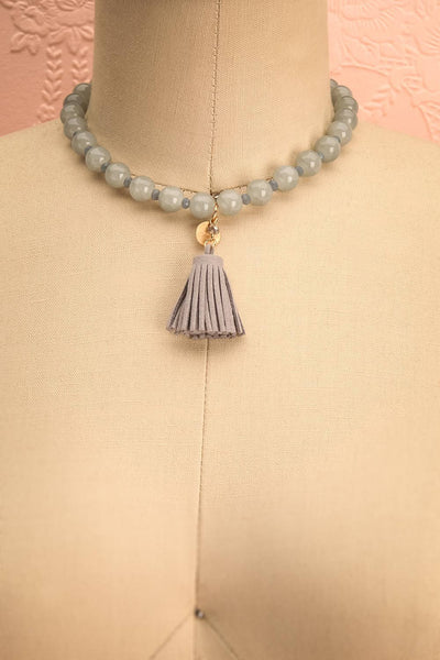 Dianthus - Grey beaded necklace with a tassel