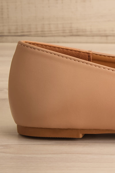 Dinteranthus Caramel Pointed Faux-Leather Loafers | La petite garçonne side back close-up