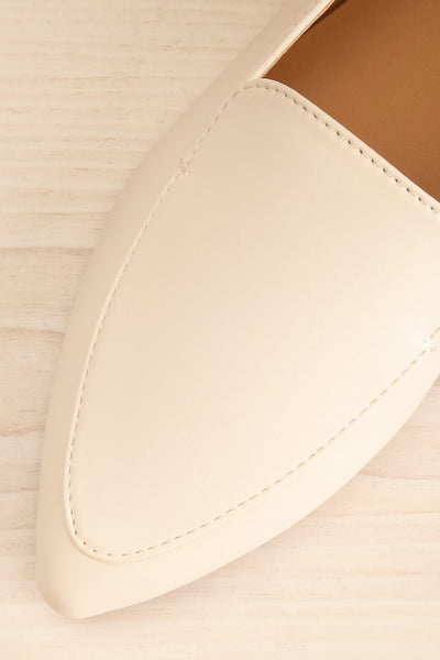Dinteranthus Ivory Pointed Faux-Leather Loafers | La petite garçonne flat close-up