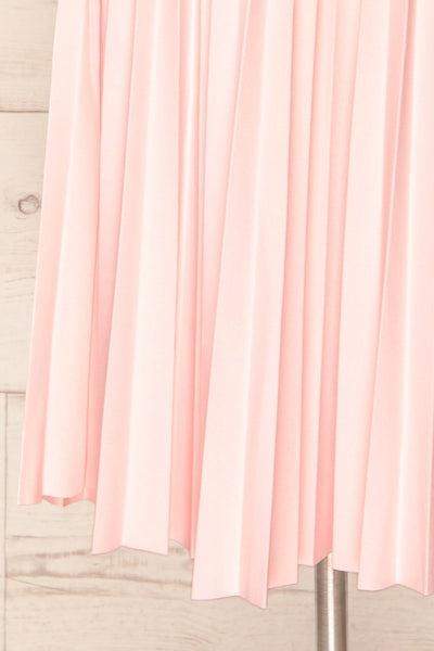 Doved Pink Pleated Midi Skirt w/ Elastic Waist | La petite garçonne bottom