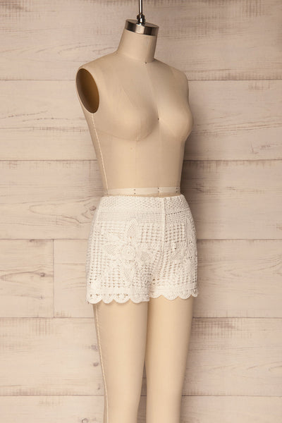 Dravuni White Crocheted Lace Shorts | La Petite Garçonne 3