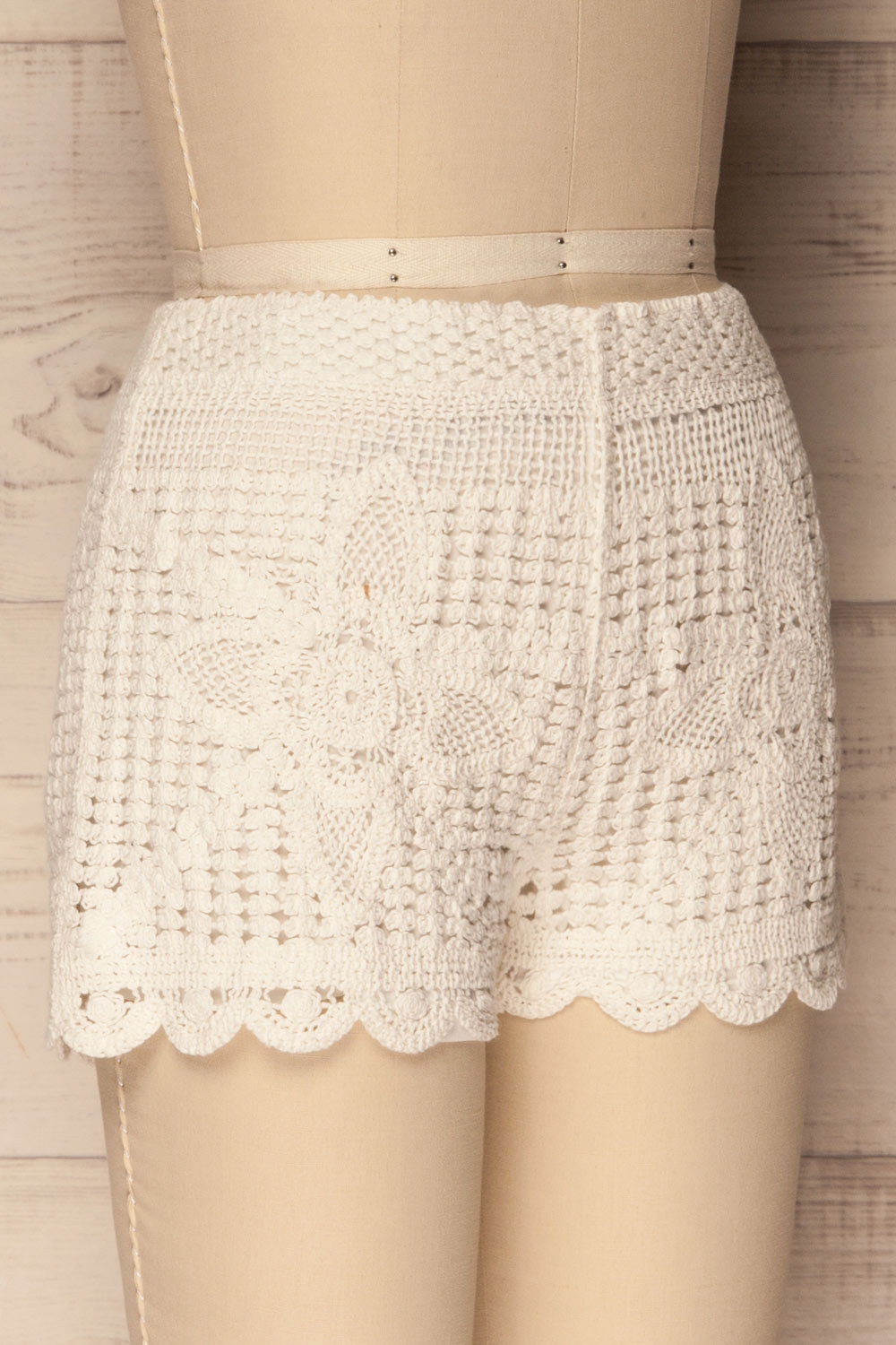 Dravuni White Crocheted Lace Shorts | La Petite Garçonne 4