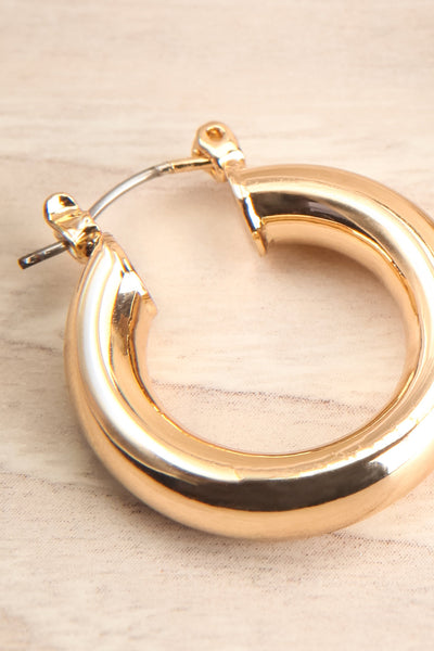 Drobin Or Thick Golden Hoop Earrings close-up | La Petite Garçonne