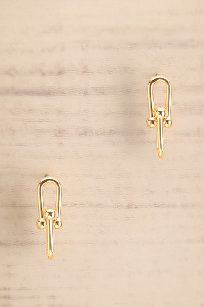 Druits Gold Pendant Earrings | La petite garçonne close-up