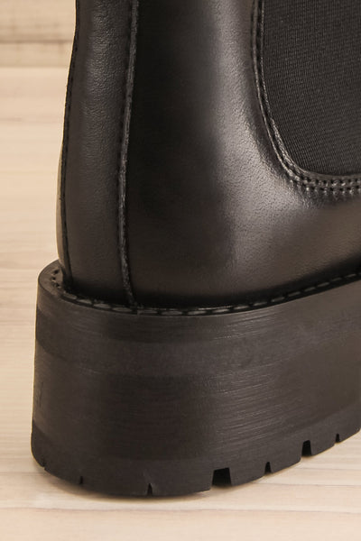 Dufrenoy Black Ankle Boots | La petite garçonne bakc close-up