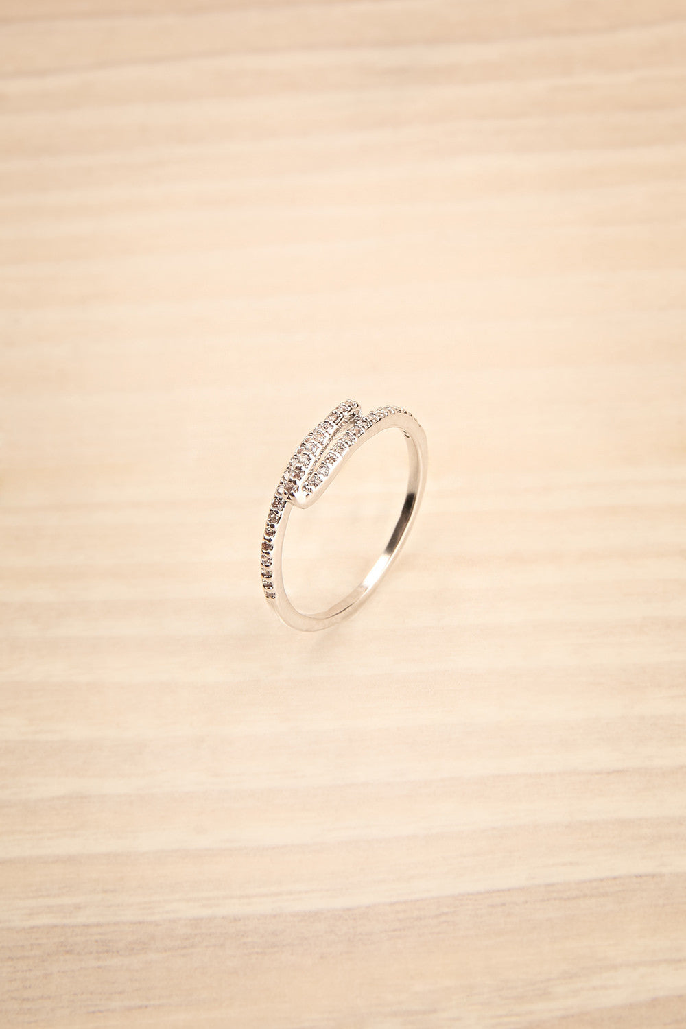 Duglia Silver Ring with Crystals | La Petite Garçonne Chpt. 2 3