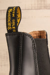 Edimbourg Leather Black Chelsea Boots logo close-up | La Petite Garçonne