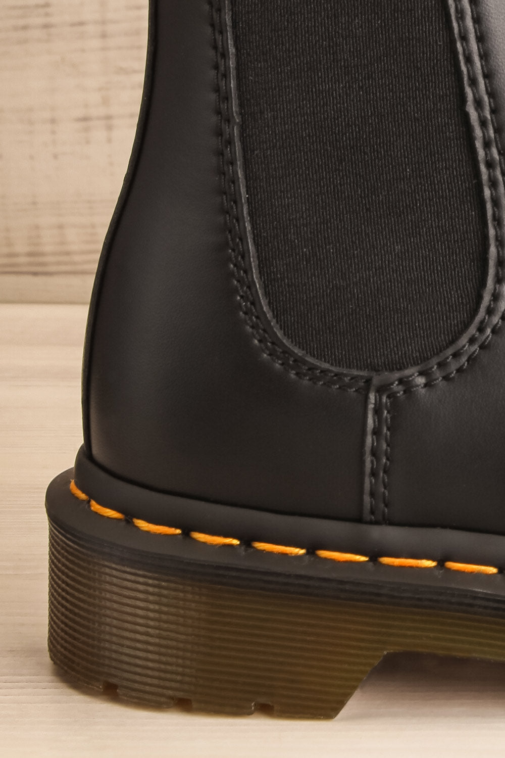 Edimbourg Vegan Black Chelsea Boots side back close-up | La Petite Garçonne Chpt. 2